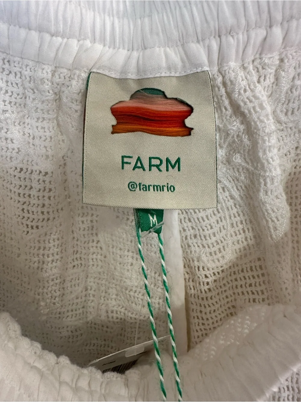 Farm Rio Women's White Embroidered Cotton Drawstring Shorts Size M NWT $160 - Picture 12 of 12